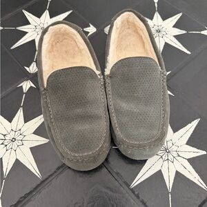 Koolaburra Men's Gray Suede Slip-On Loafers